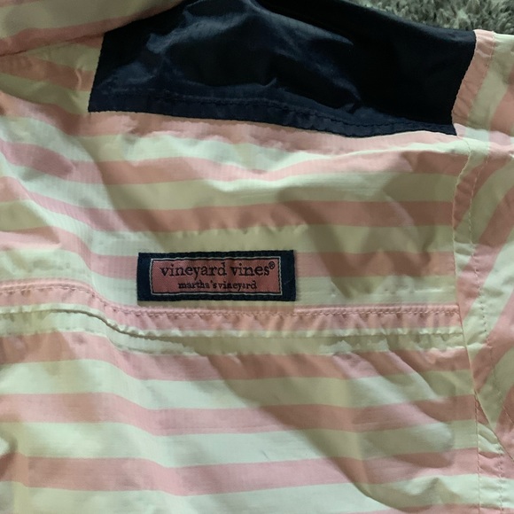 Vineyard vines windbreaker - Picture 9 of 10